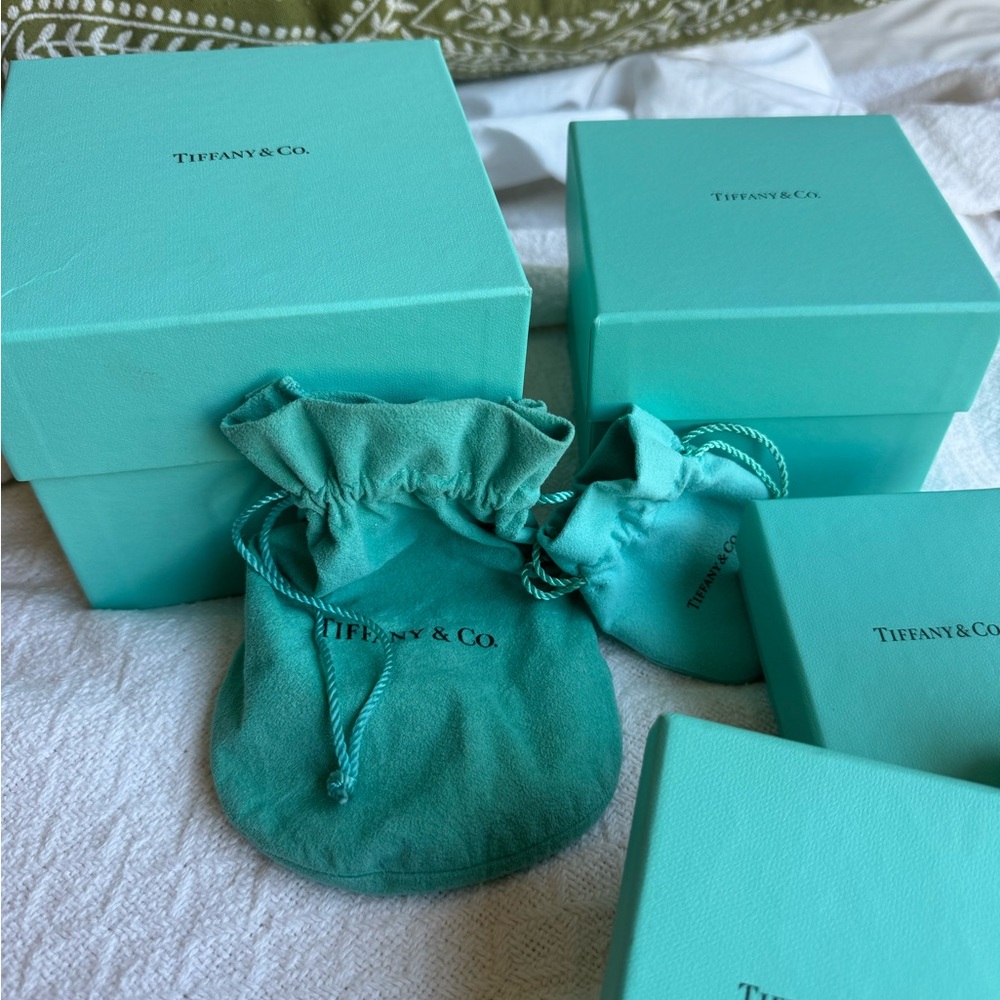 Tiffany & Co. Blue Gift Boxes Set - Picture 3 of 4